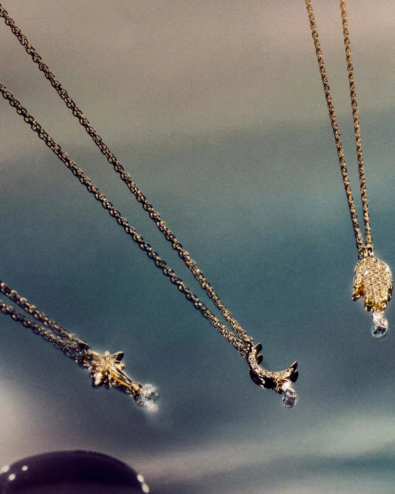 Shop Persée Paris Collier Séléné Lune pavée un diamant